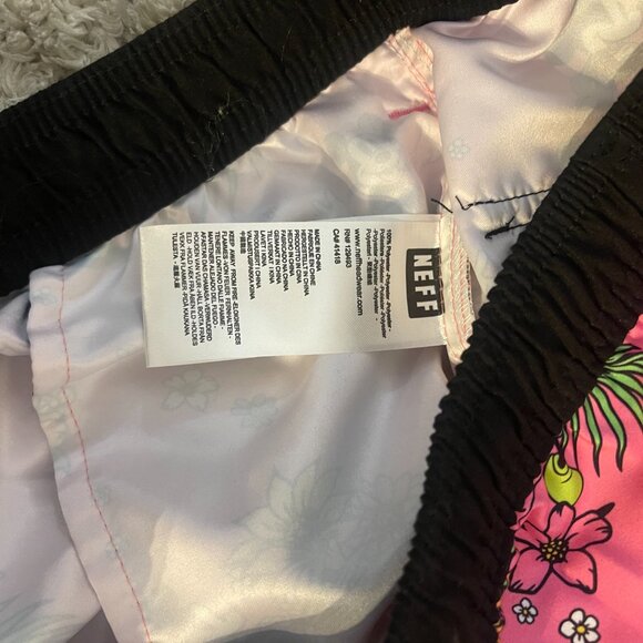 Disney x Neff Pink Mickey Tropical Swim Trunks S - Picture 9 of 9